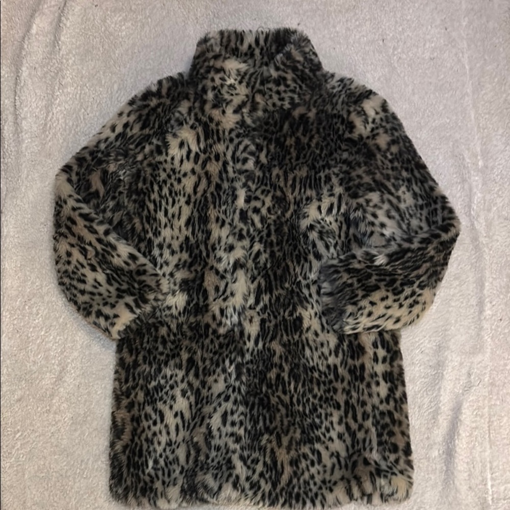 Cupcakes and Cashmere Faux Fur Animal Print Medium Jacket Coat